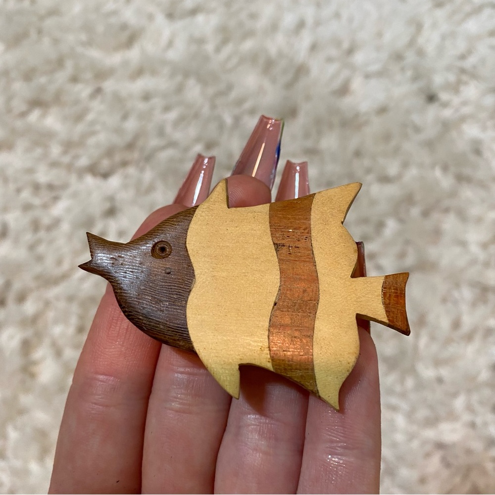 New! ☆ Balinese Handmade Fish Pin For Bags, Clothes, Etc.! - Picture 6 of 9